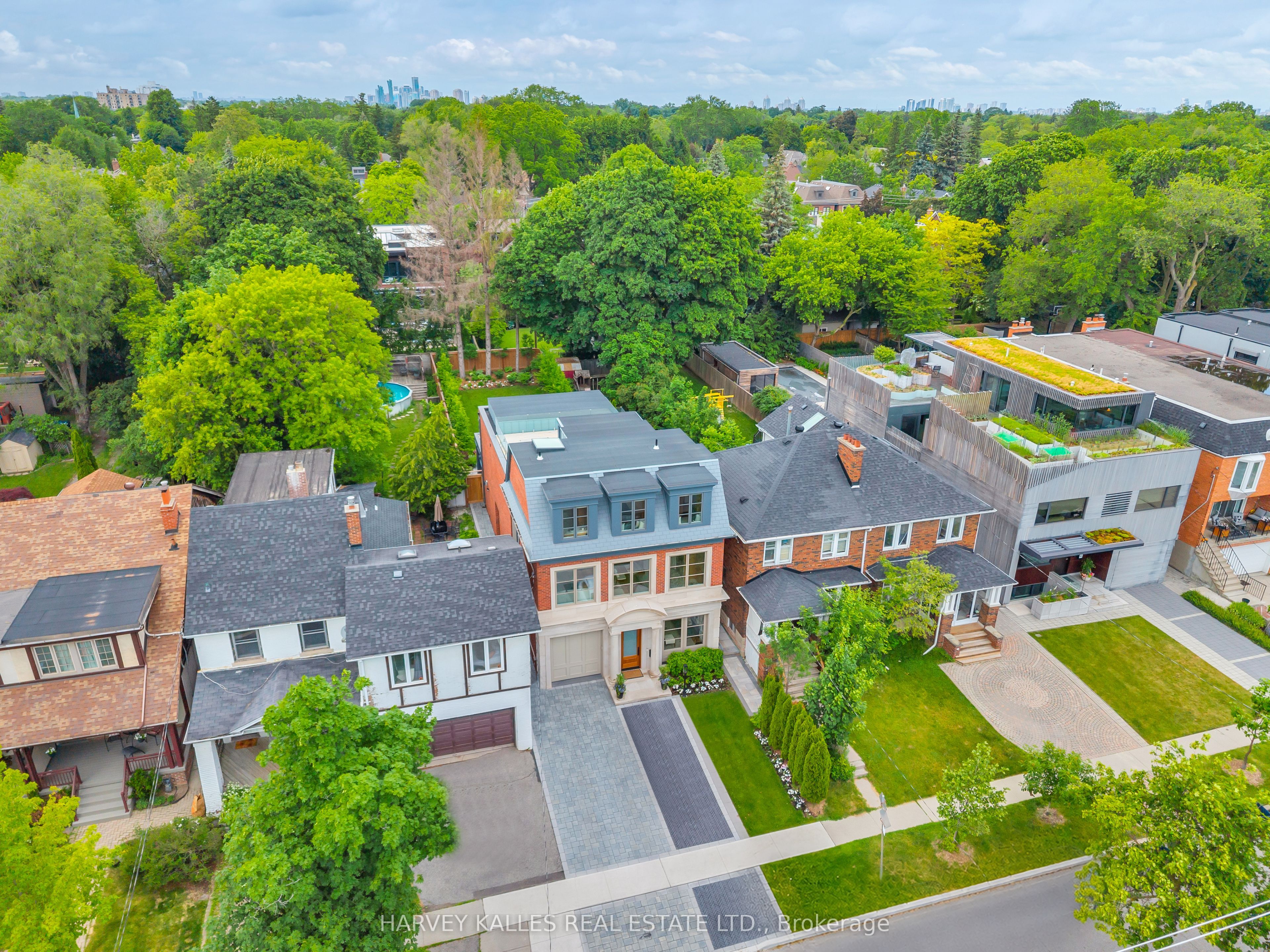 Photo 1 of 49 — 82 Sherwood Avenue, Toronto, ON M4P 2A7