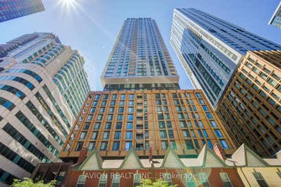 8 Widmer Street 4303 Toronto ON M5V 0W6