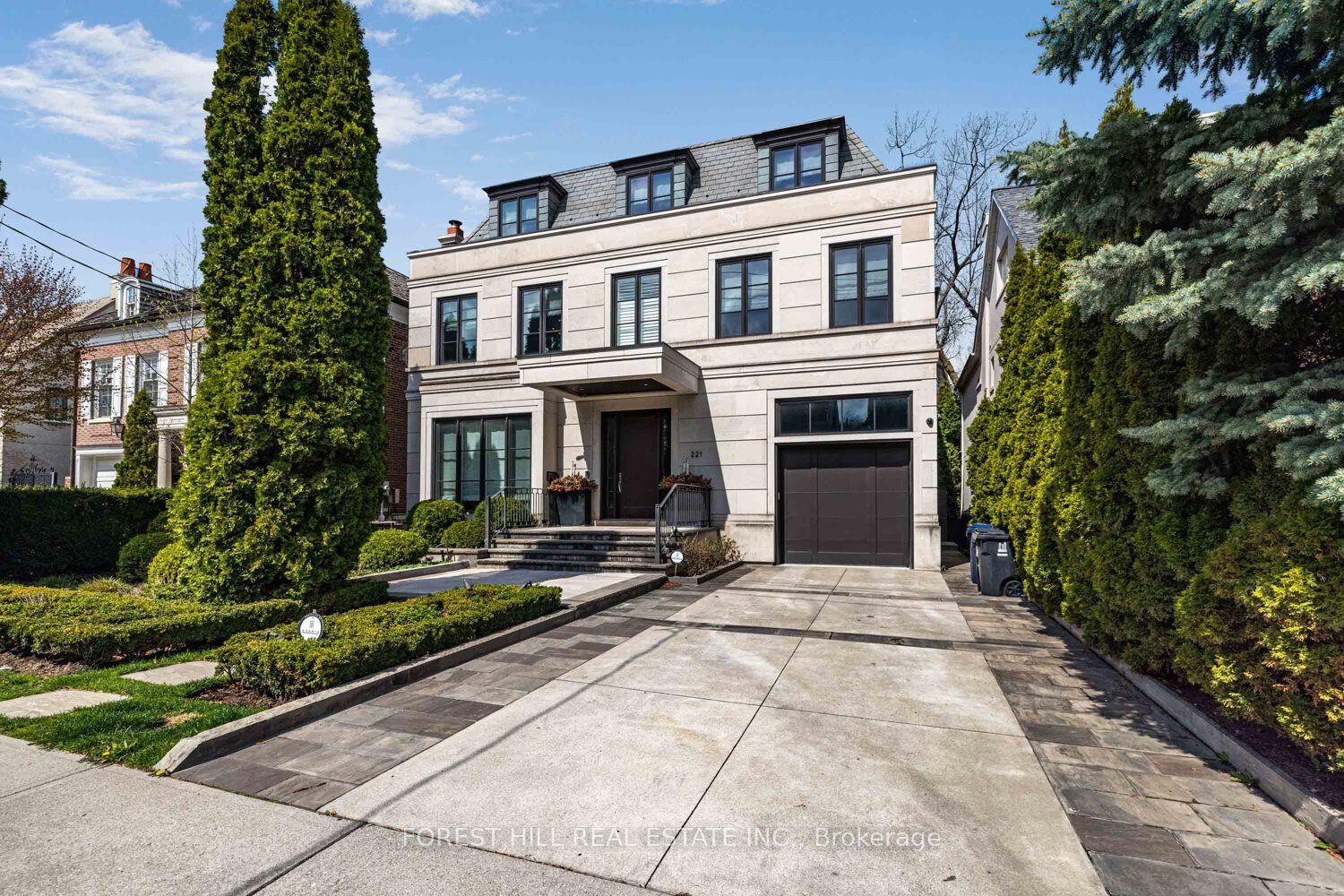 221 Dunvegan Road