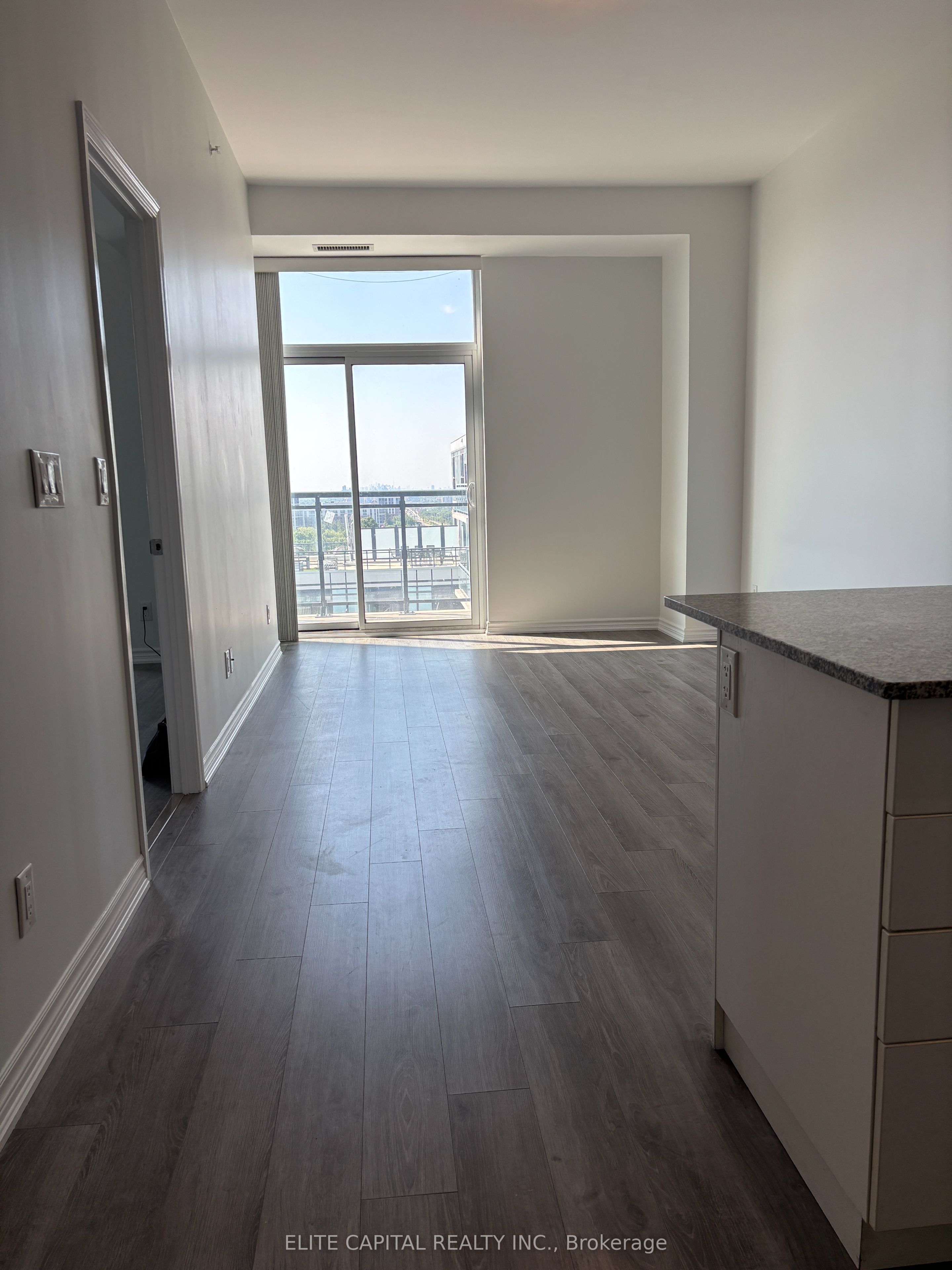 11611 Yonge Street 12 (Ph13)
