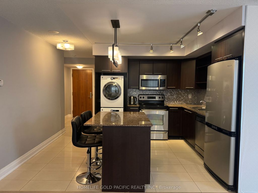 Photo of 37 Galleria Parkway #207, Markham, ON L3T 0A5 (MLS # N12858050)
