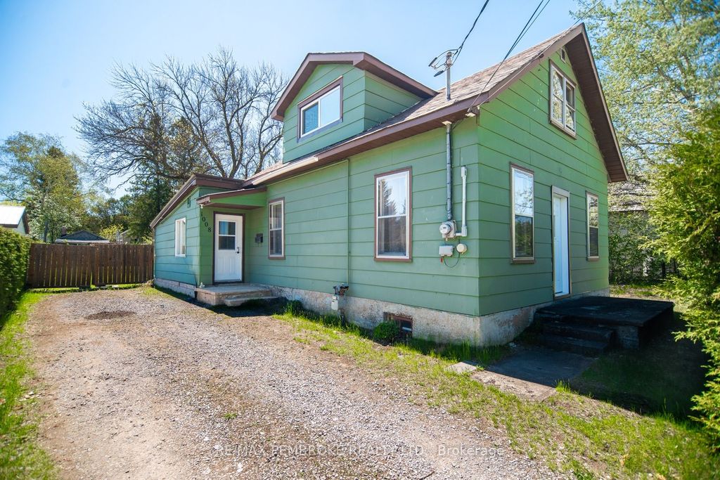 Photo of 1008 Bronx Street, Pembroke, ON K8A 6G5 (MLS # X13165478)