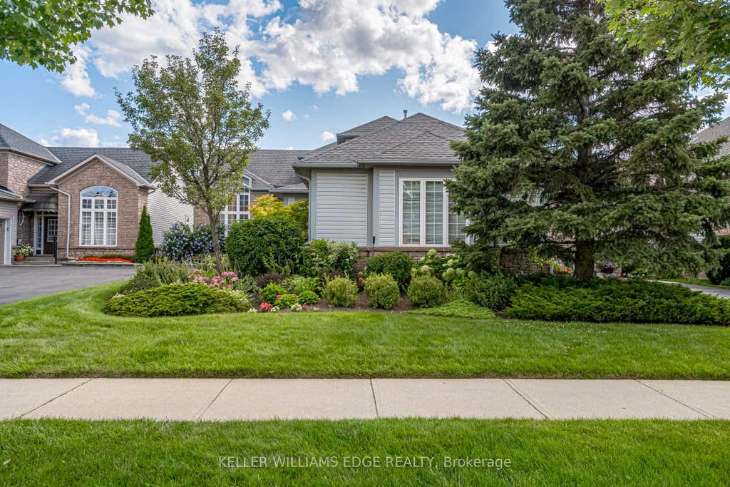 Photo of 2278 Turnberry Road #13, Burlington, ON L7M 4S6 (MLS # W13652602)