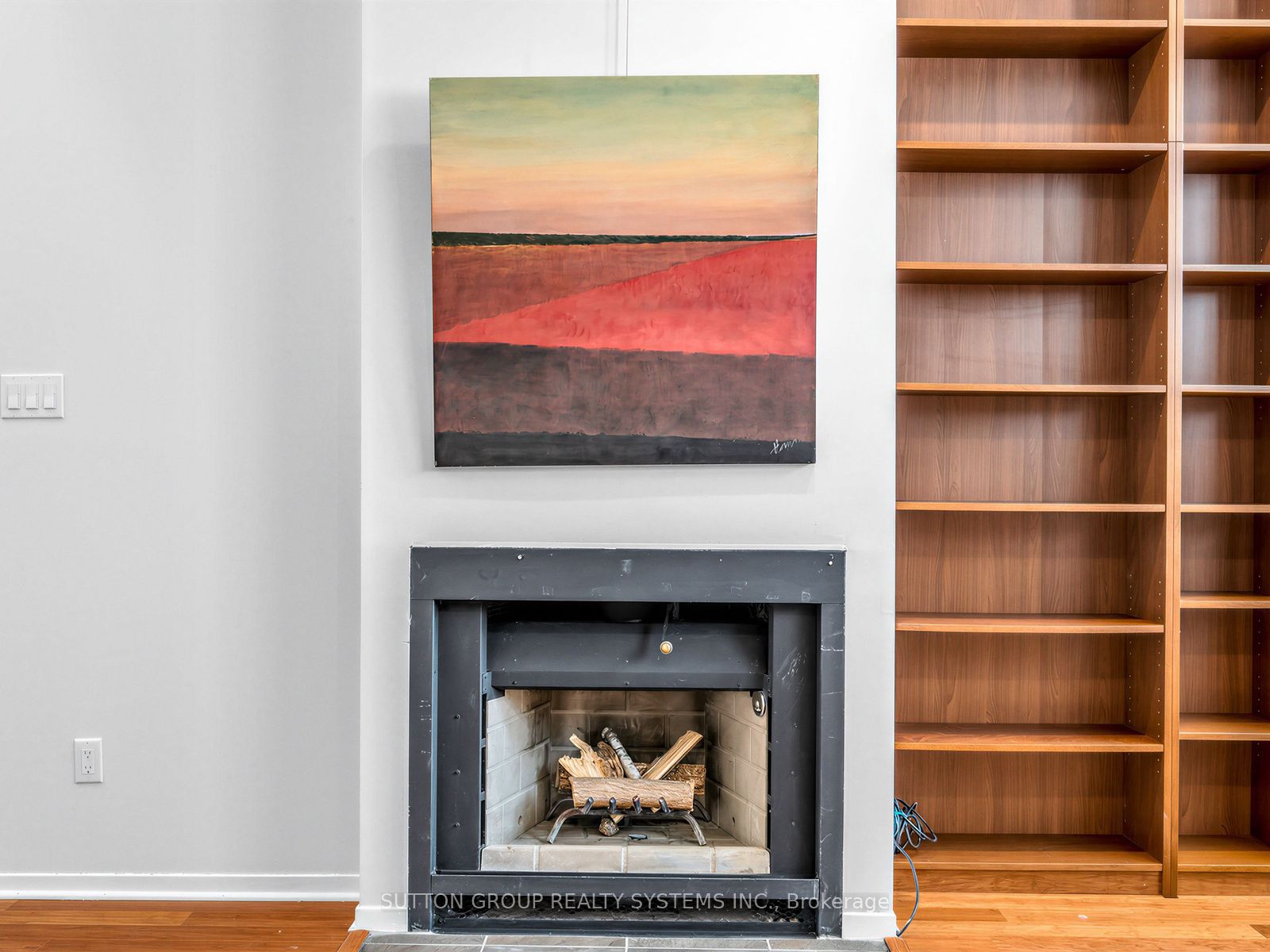 6 Bartlett Avenue W 5