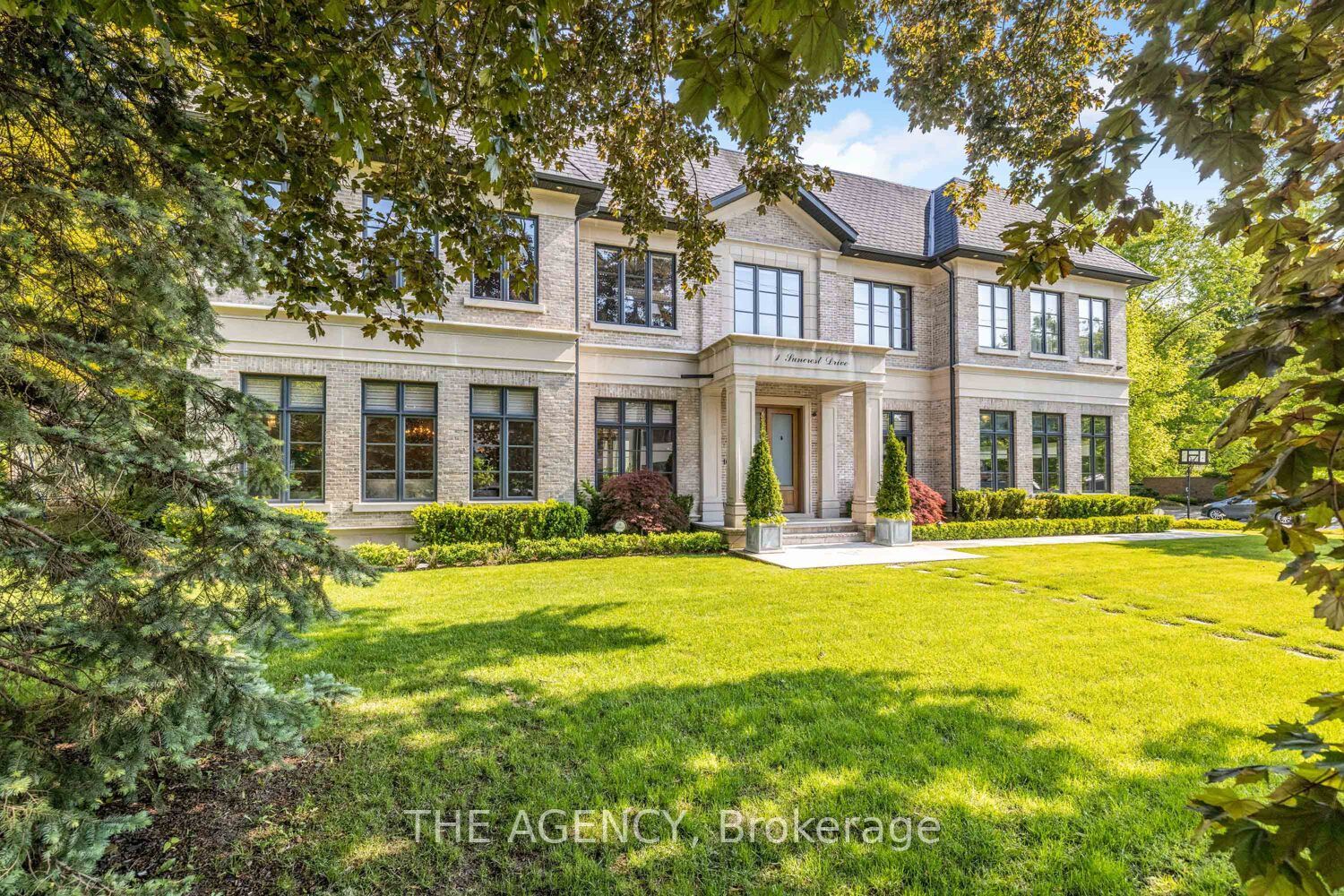 1 Suncrest Drive