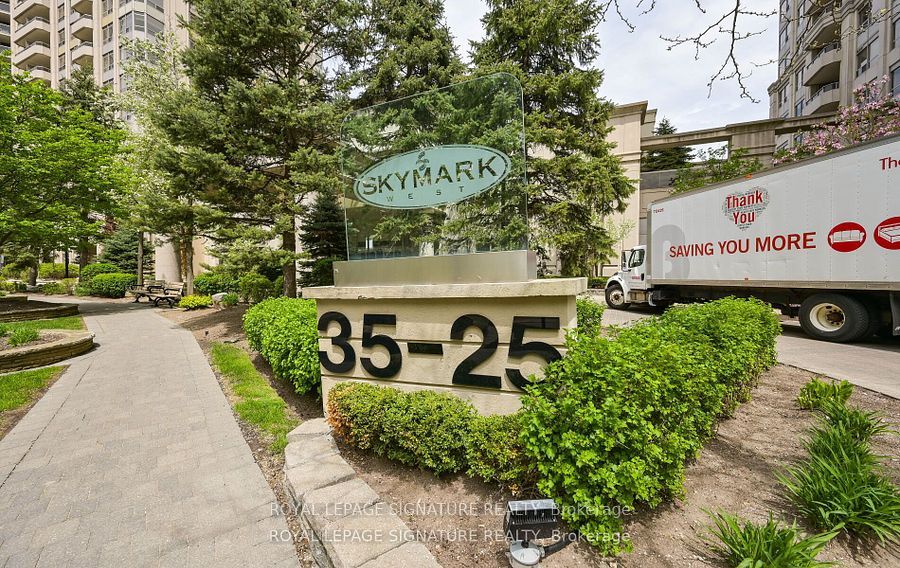 25 Kingsbridge Garden Circle 923