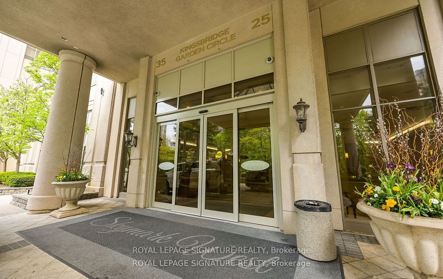25 Kingsbridge Garden Circle 923