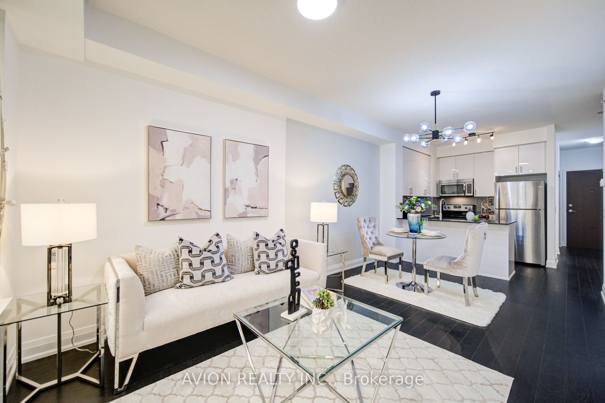 9582 Markham Road 907