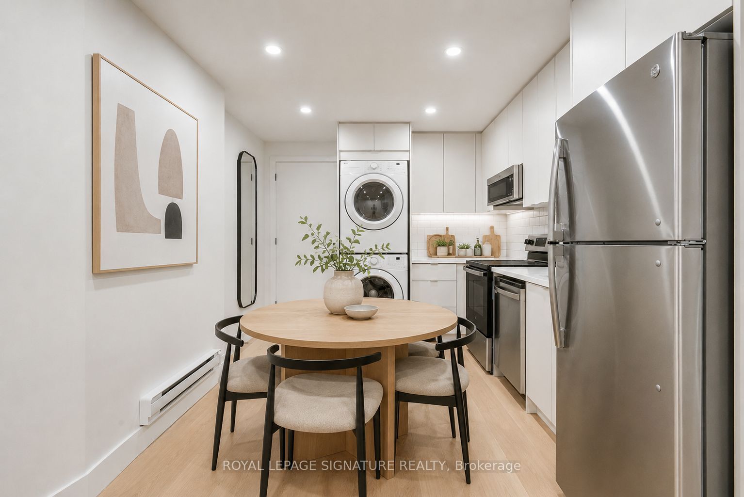 390 Palmerston Boulevard 3