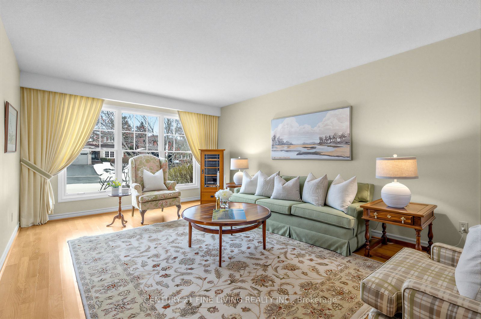 1062 Saginaw Crescent