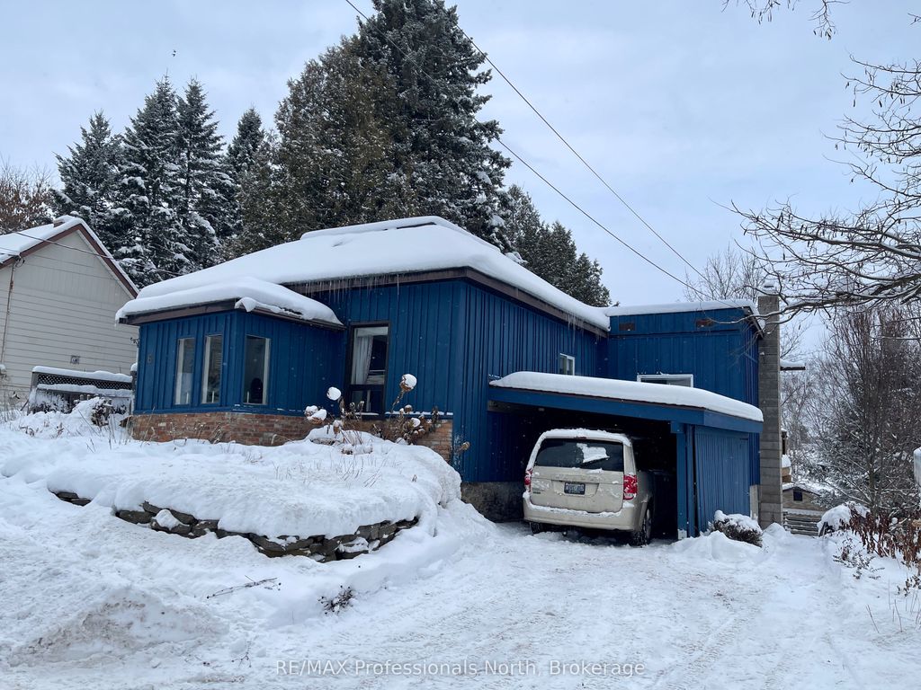 Photo of 6 Duncan St E Street, Huntsville, ON P1H 1P6 (MLS # X12618234)