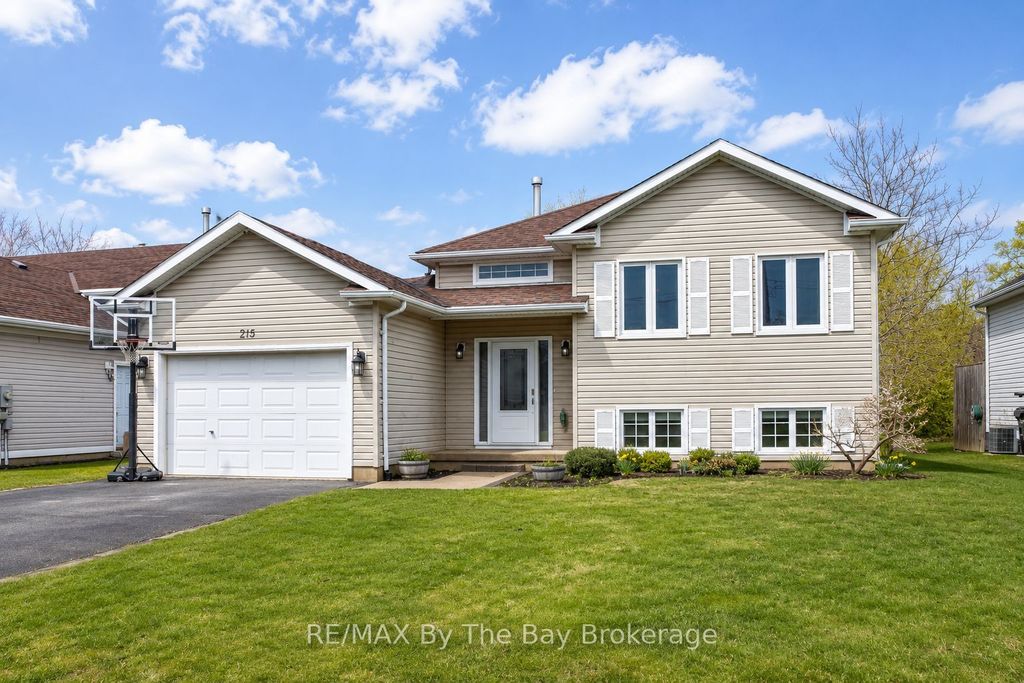 Photo of 215 Montreal Street, Clearview, ON L0M 1S0 (MLS # S13132462)