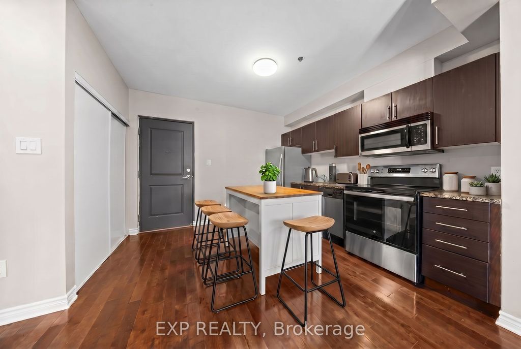 Photo of 429 Kent Street #118, Ottawa Centre, ON K2P 1B5 (MLS # X12844380)