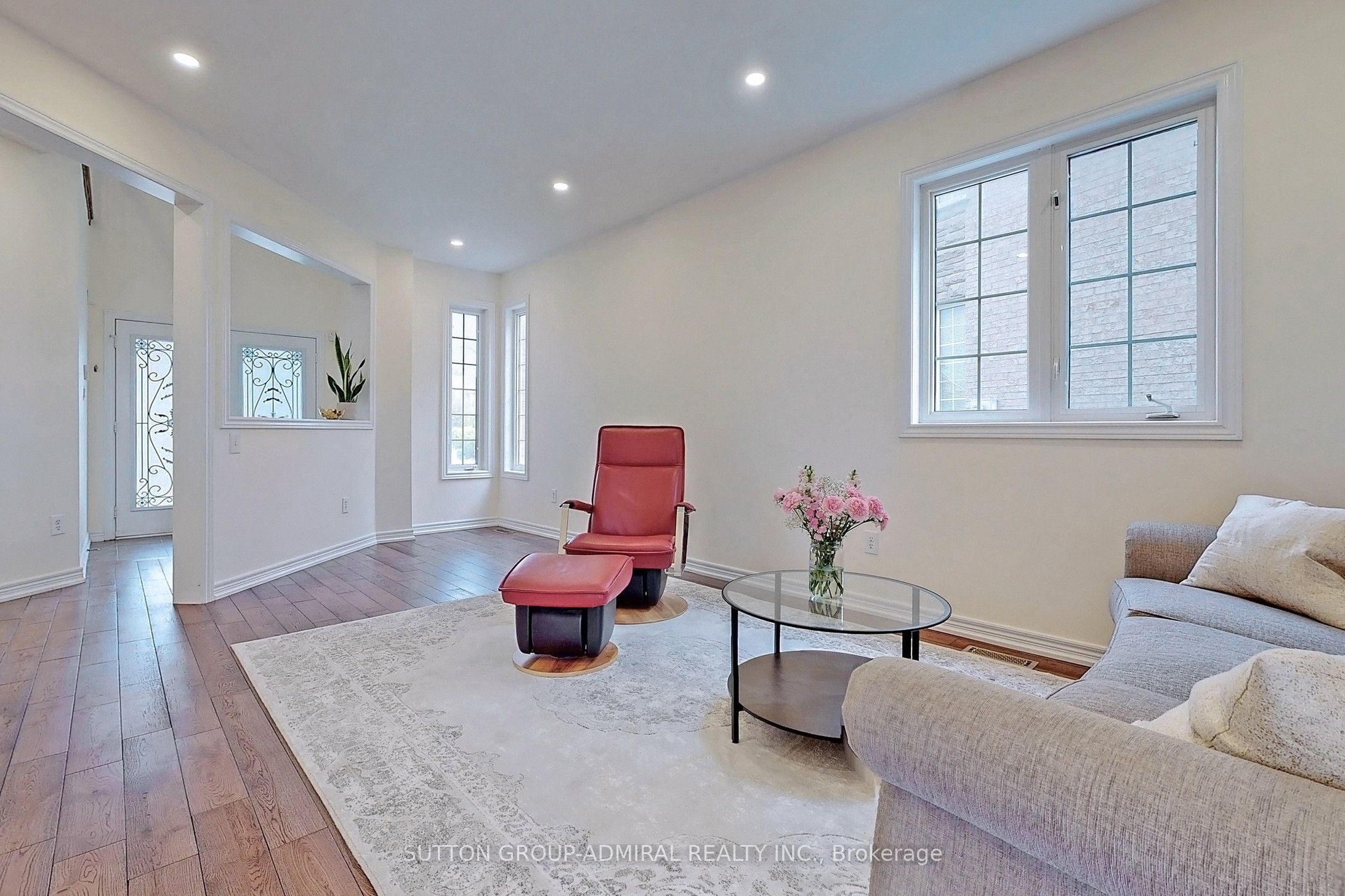 183 Ravineview Drive