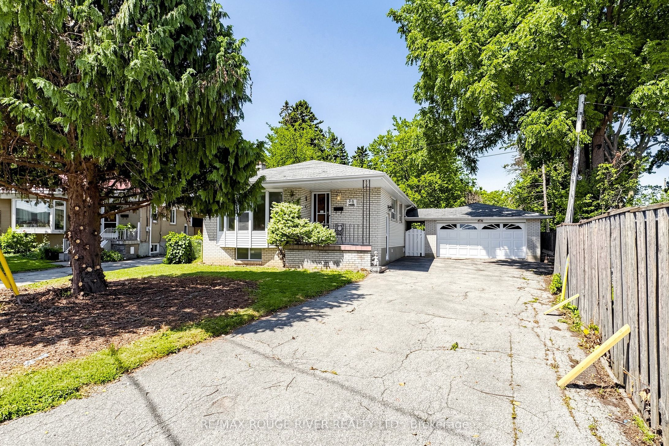38 Lombardy Crescent