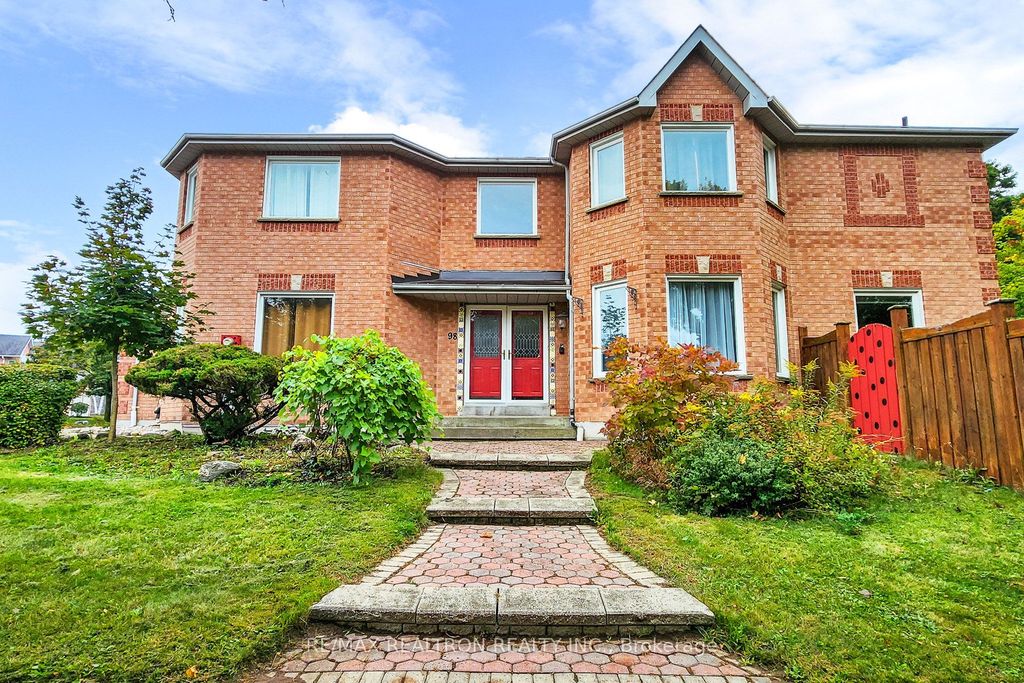 Photo of 98 Charing Crescent, Aurora, ON L4G 6P5 (MLS # N12746958)