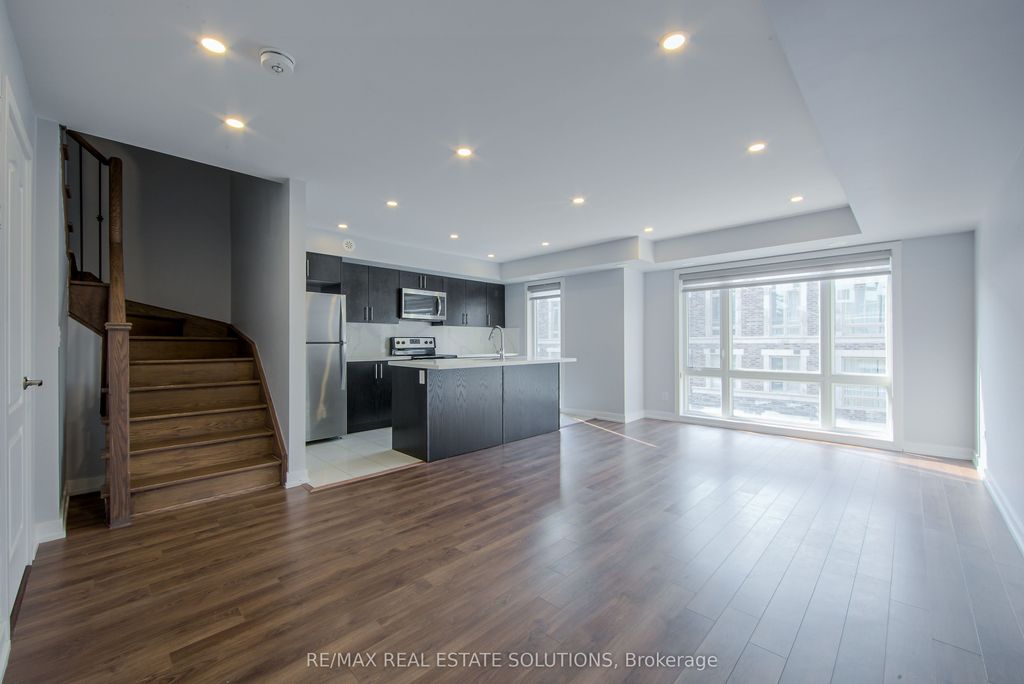 Photo of 30 Dunsheath Way #512, Markham, ON L6B 1N3 (MLS # N12820592)
