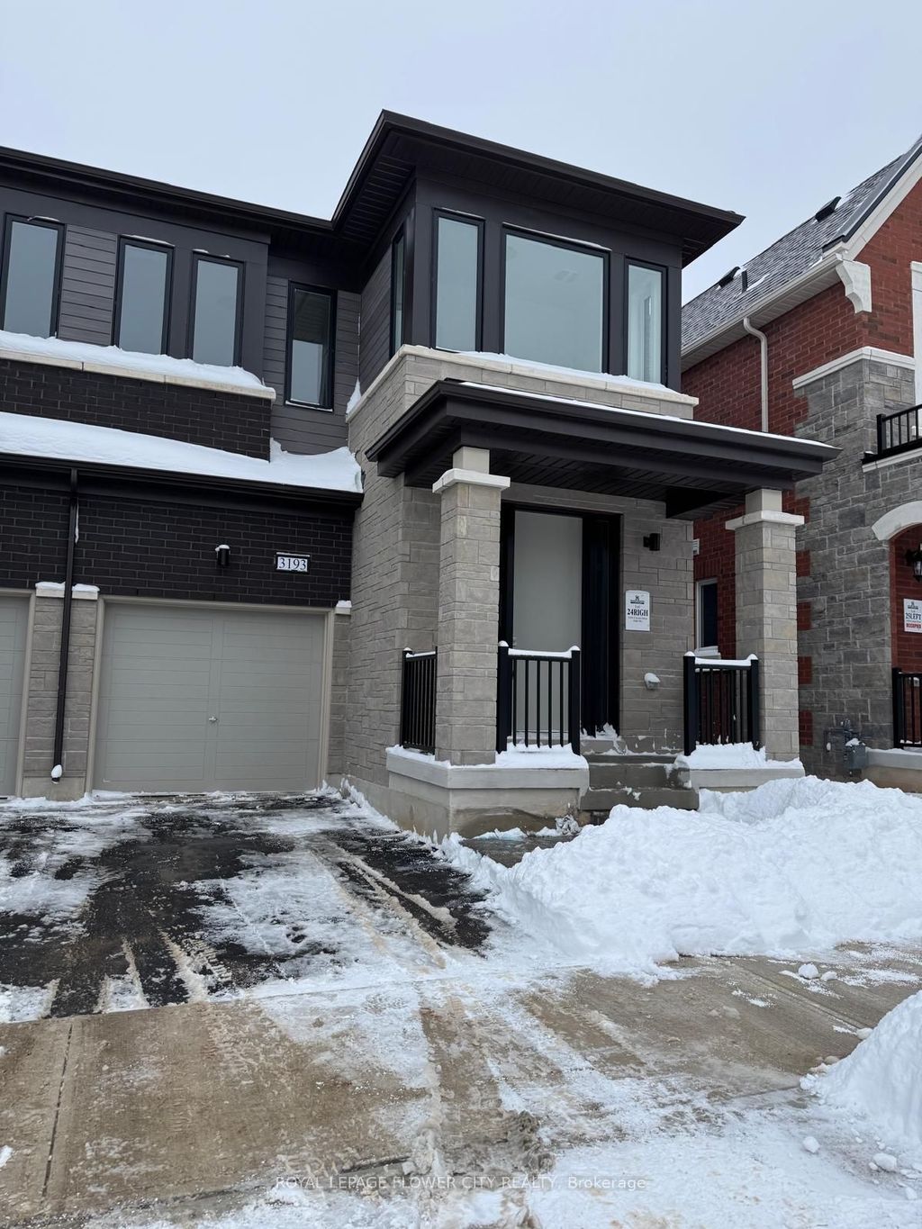 Photo of 3193 Crystal Drive, Oakville, ON L6M 0W8 (MLS # W12769758)