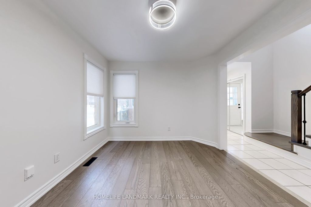 Photo of 186 Tierra Avenue, Vaughan, ON L6A 3H7 (MLS # N12726692)