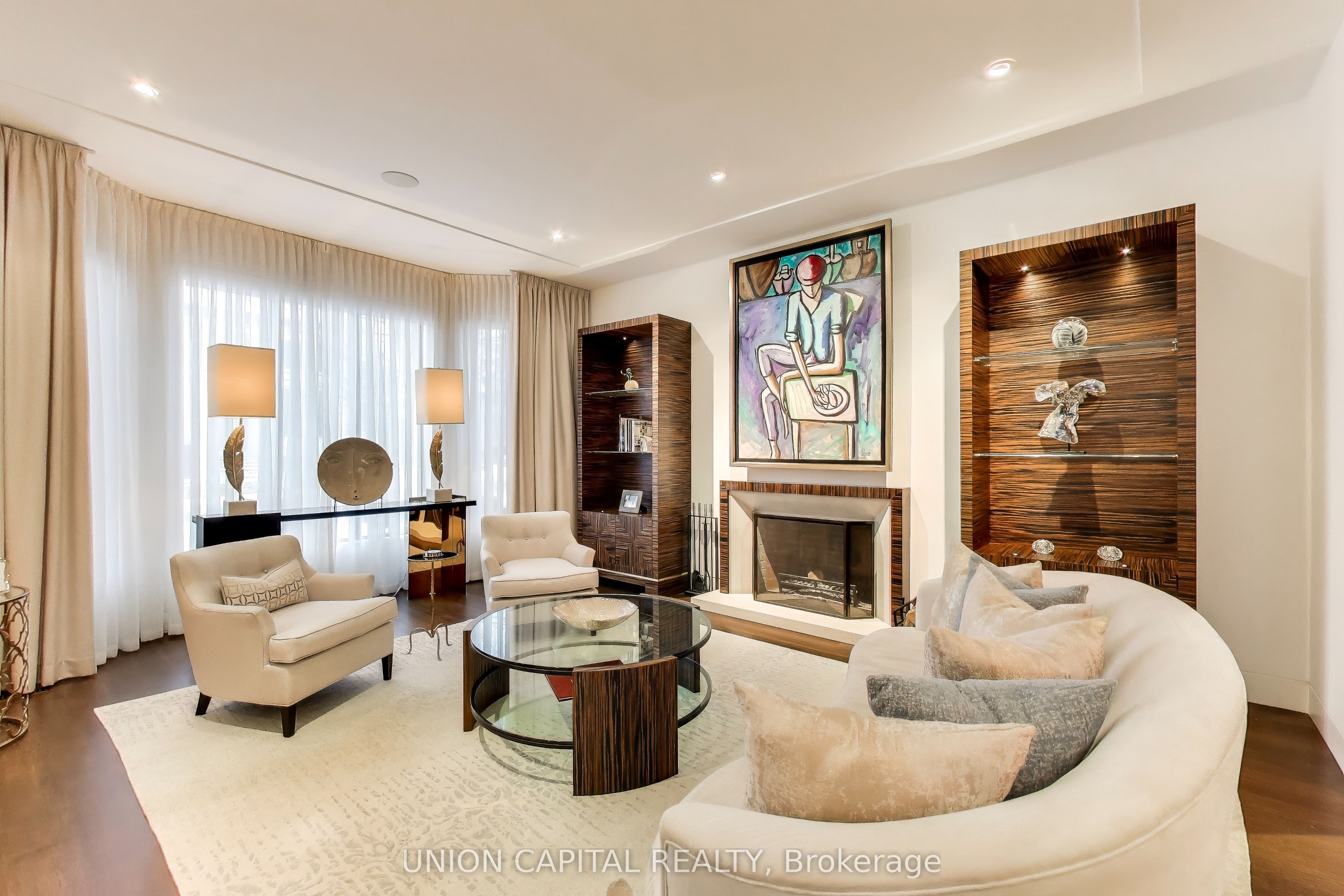 148 Highland Crescent