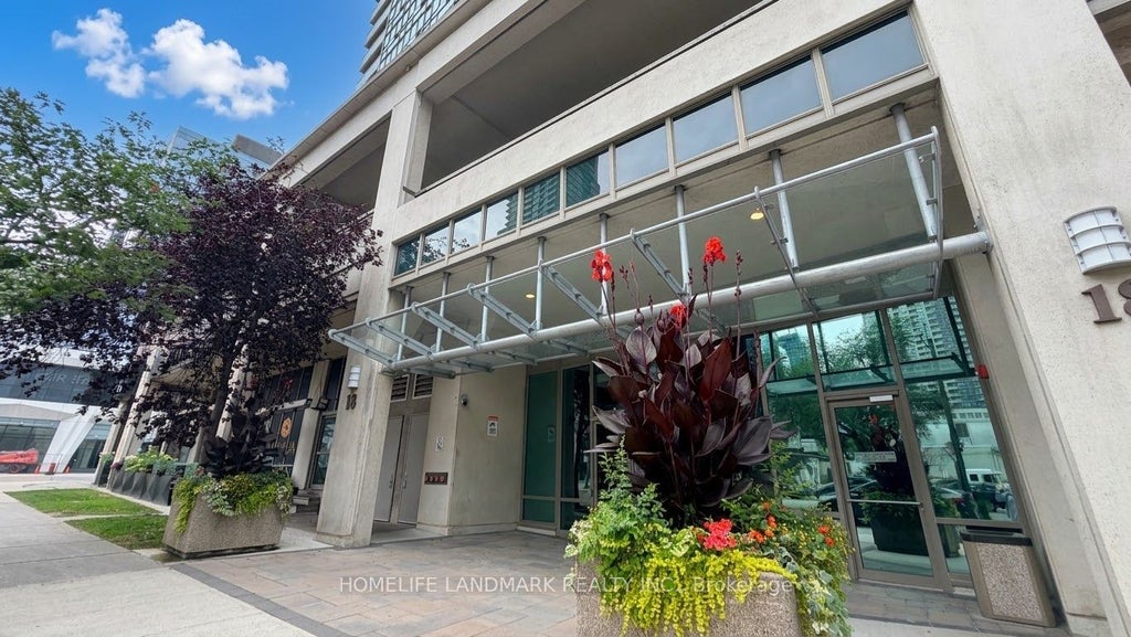 Photo of 18 Parkview Avenue #312, Toronto, ON M2N 7H7 (MLS # C13777478)