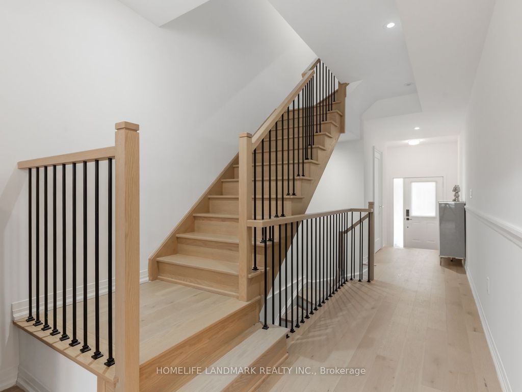 Photo of 9092 W Woodbine Avenue W, Markham, ON L3R 9W3 (MLS # N12707418)