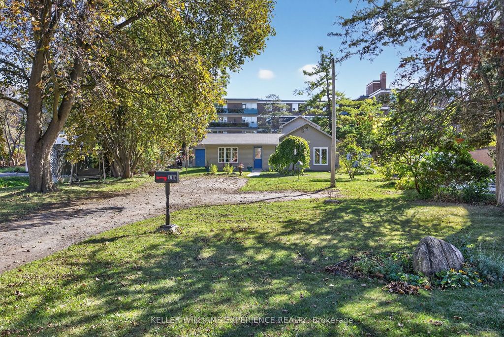 Photo of 116 BURTON Avenue, Barrie, ON L4N 2R8 (MLS # S12436152)