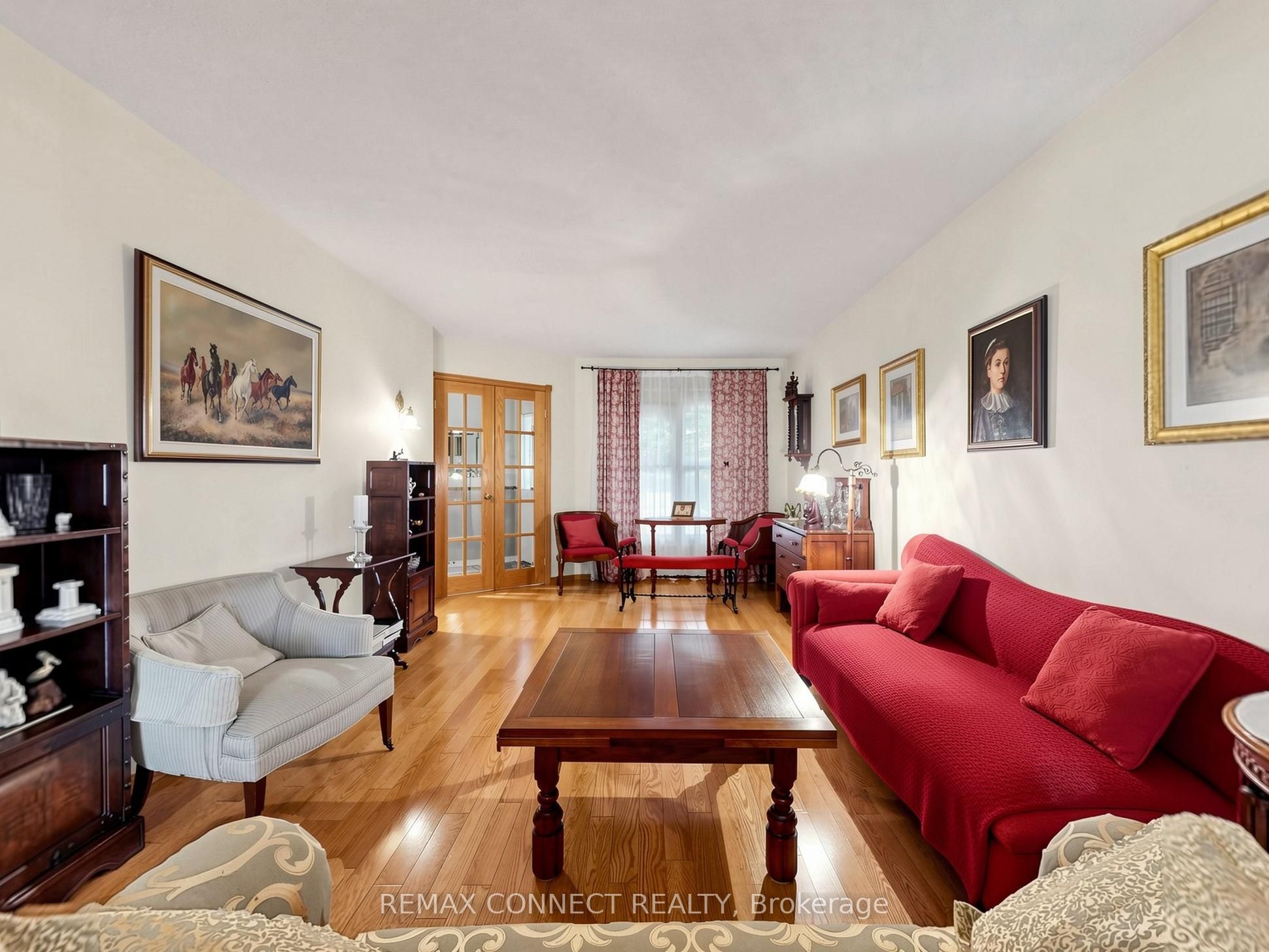 60 Starspray Boulevard