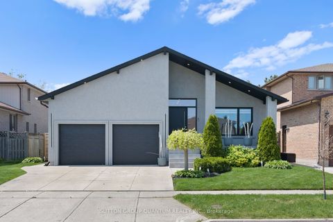 17 Clearview Drive Hamilton ON L8K 4Y4