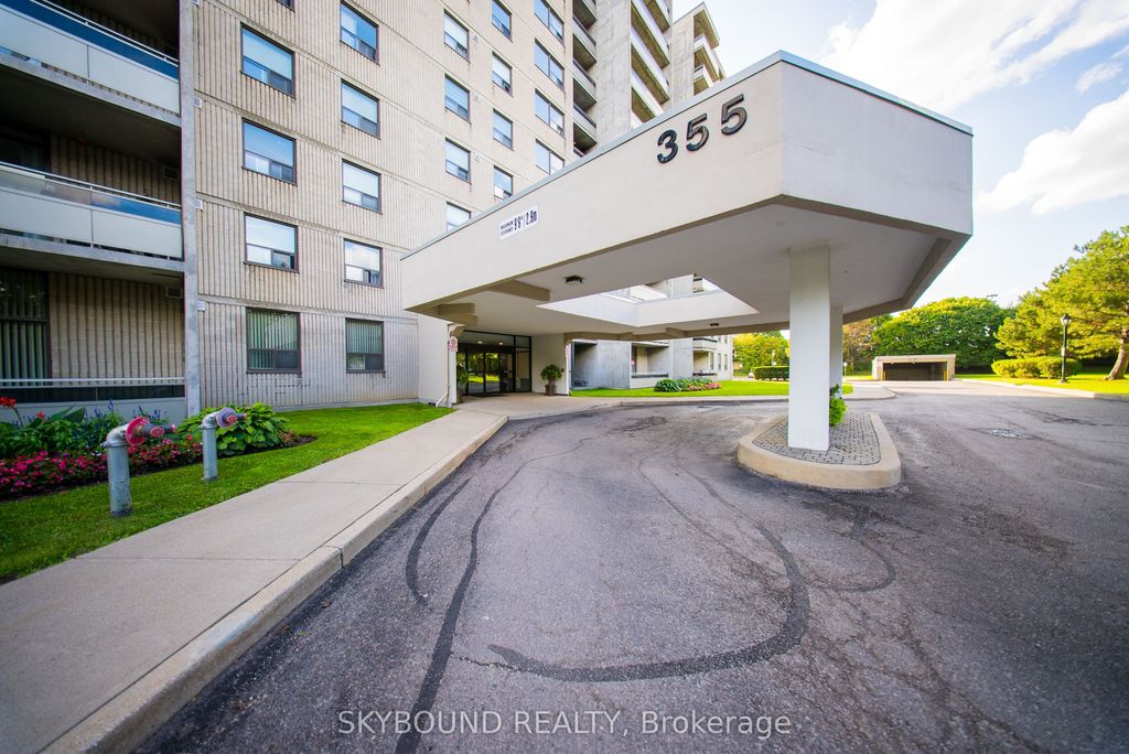 Photo of 355 Rathburn Road E #1204, Mississauga, ON L4Z 1H4 (MLS # W12632932)