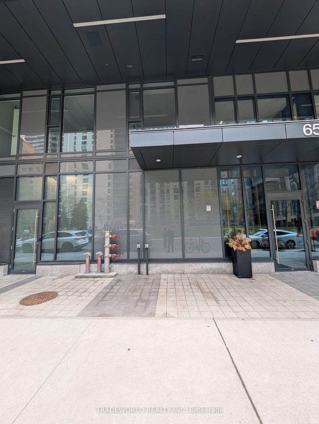 Photo of 65 Mutual Street #906, Toronto, ON M5B 0E5 (MLS # C13079274)