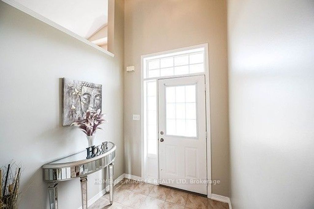 Photo of 120 River Rock Crescent, Brampton, ON L7A 2W4 (MLS # W12421619)