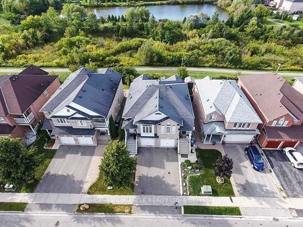Photo of 120 River Rock Crescent, Brampton, ON L7A 2W4 (MLS # W12421619)