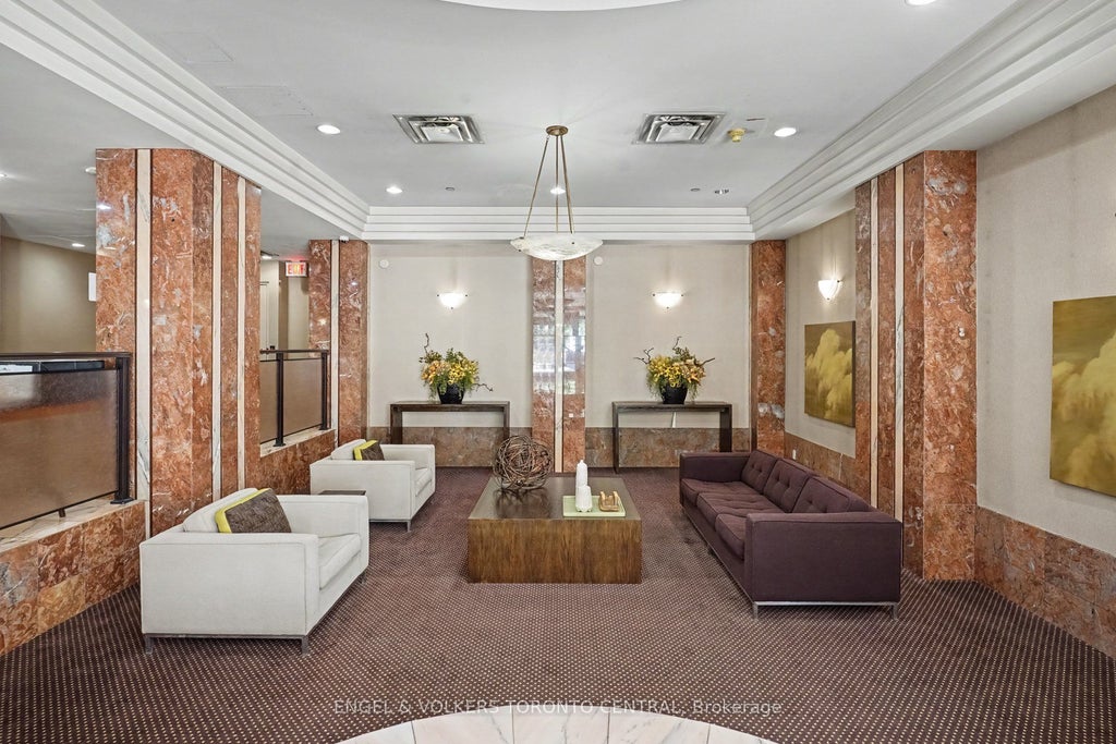 Photo of 7 Broadway Avenue #601, Toronto, ON M4P 3C5 (MLS # C13825308)