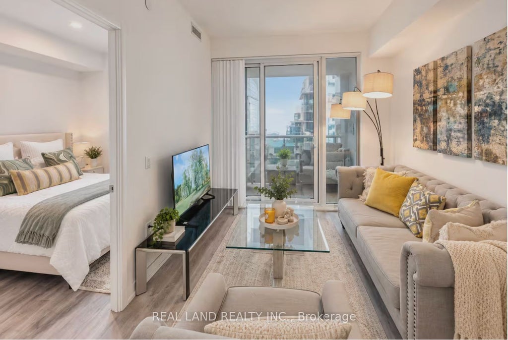 Photo of 138 Downes Street #6802, Toronto, ON M5E 0E4 (MLS # C13860316)