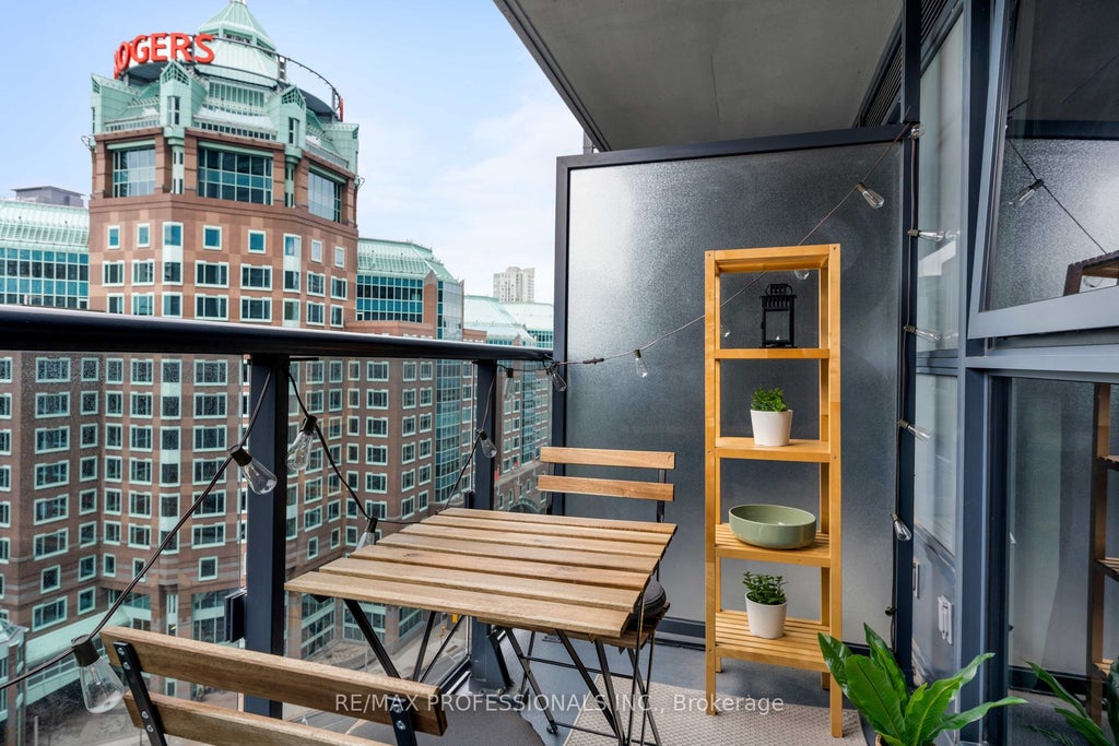 Photo of 28 Ted Rogers Way #1501, Toronto, ON M4Y 2J4 (MLS # C13240164)