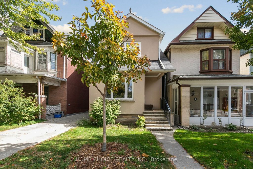 Photo of 283 Ashdale Avenue, Toronto, ON M4L 2Z1 (MLS # E12502638)