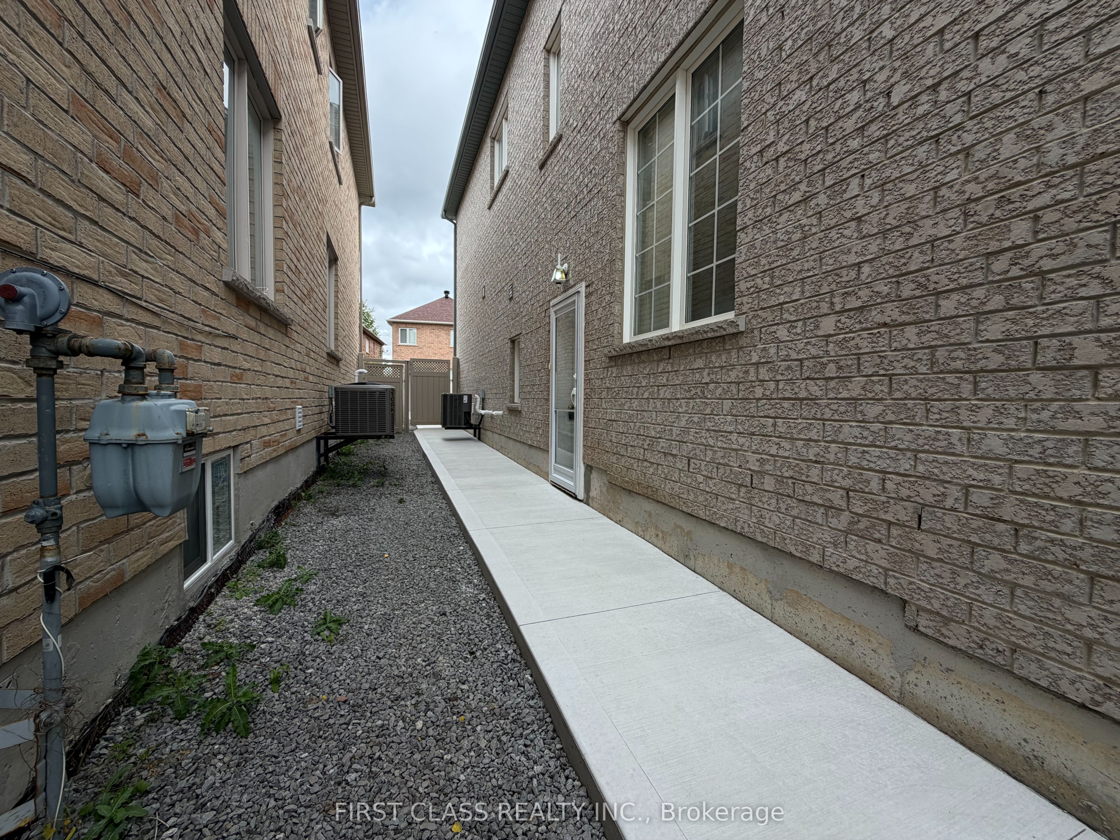 27 Maria Road Basement