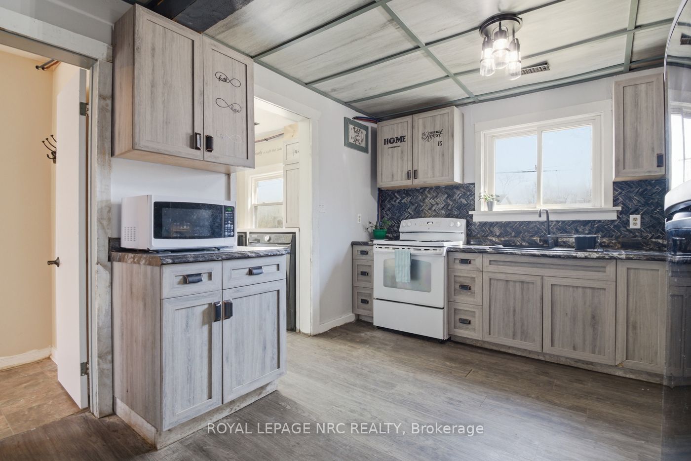 529 Rosehill Road