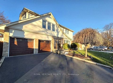 Photo of 110 Acheson Boulevard, Toronto, ON M1C 3E6 (MLS # E12698120)