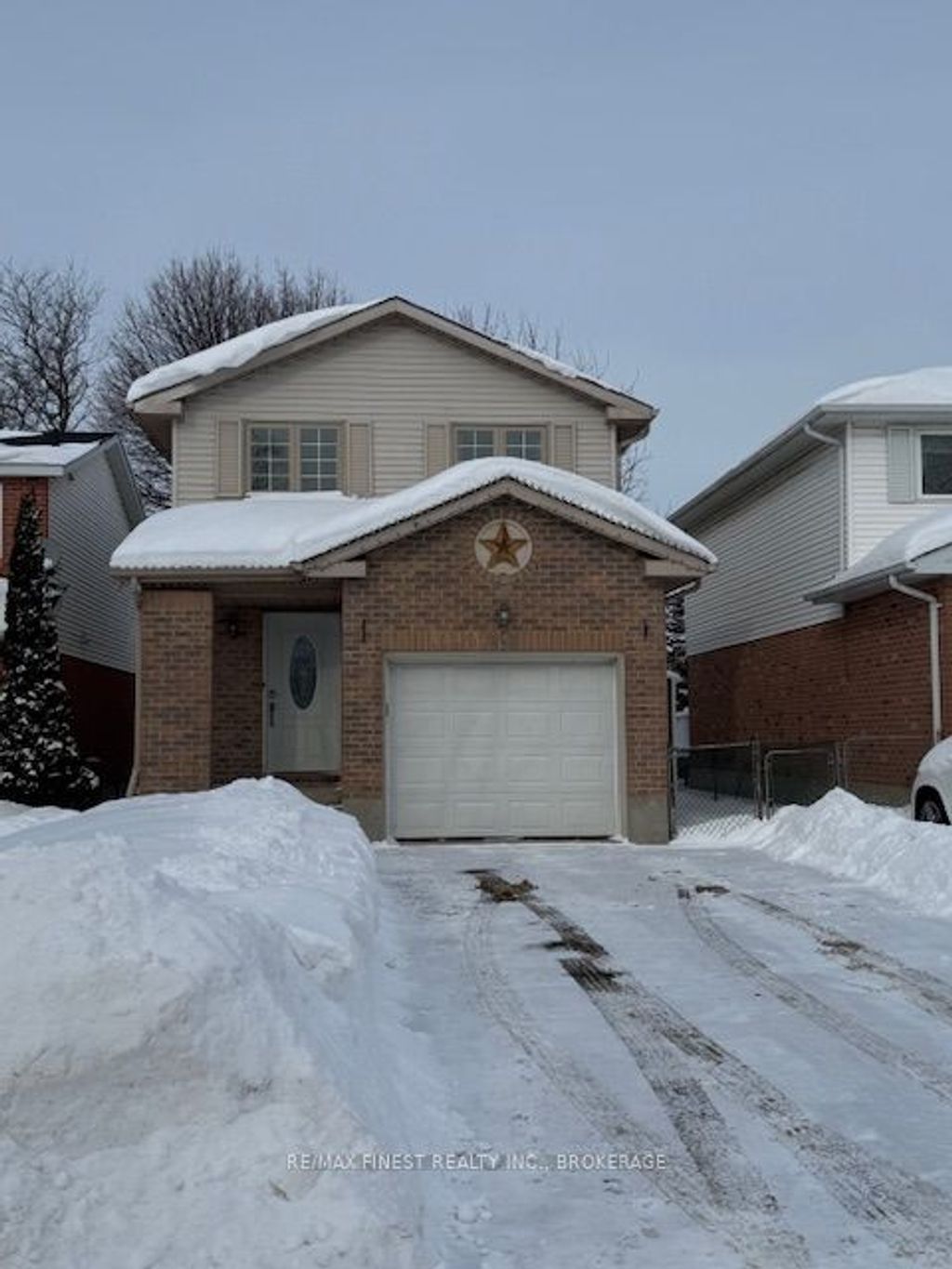 Photo of 936 Killarney Crescent, Kingston, ON K7M 8E1 (MLS # X12742406)