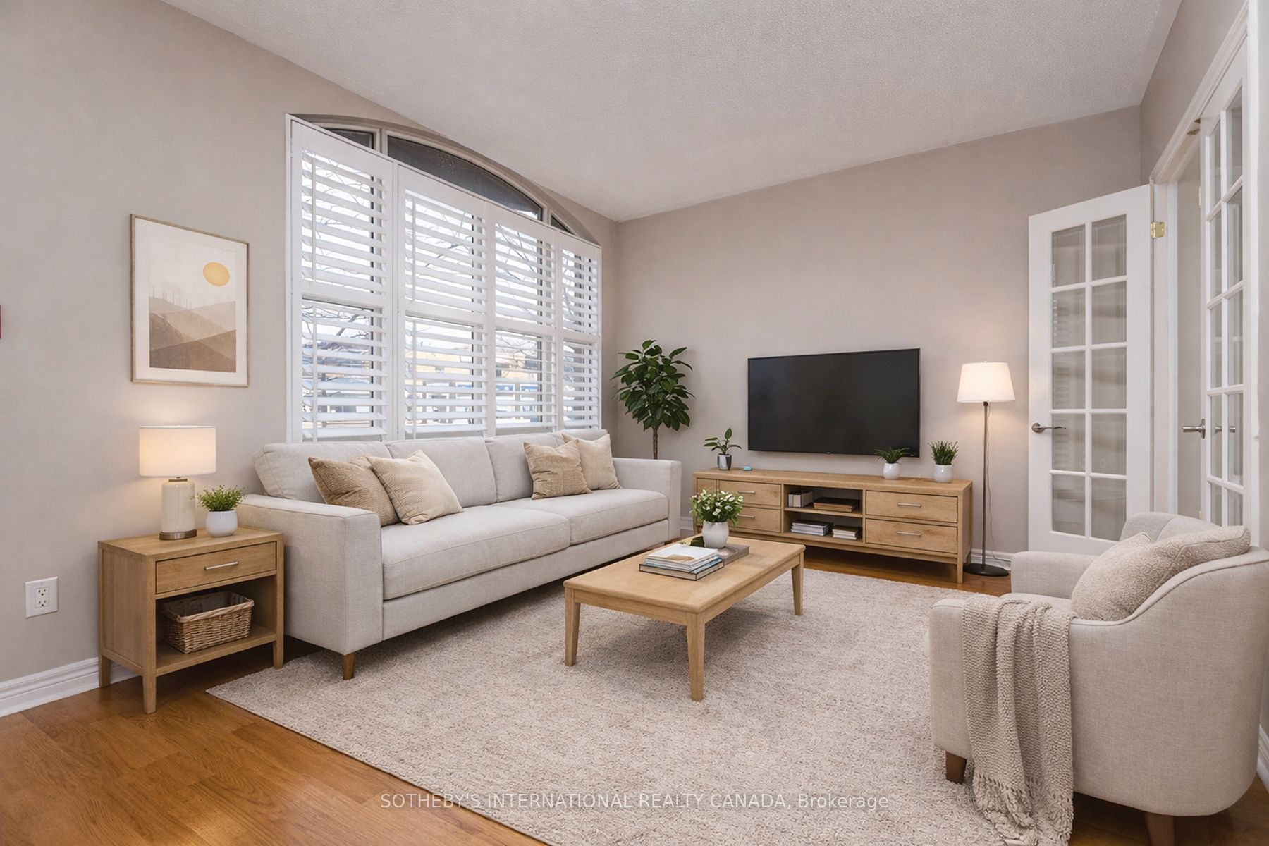 3085 Bloor Street W 108