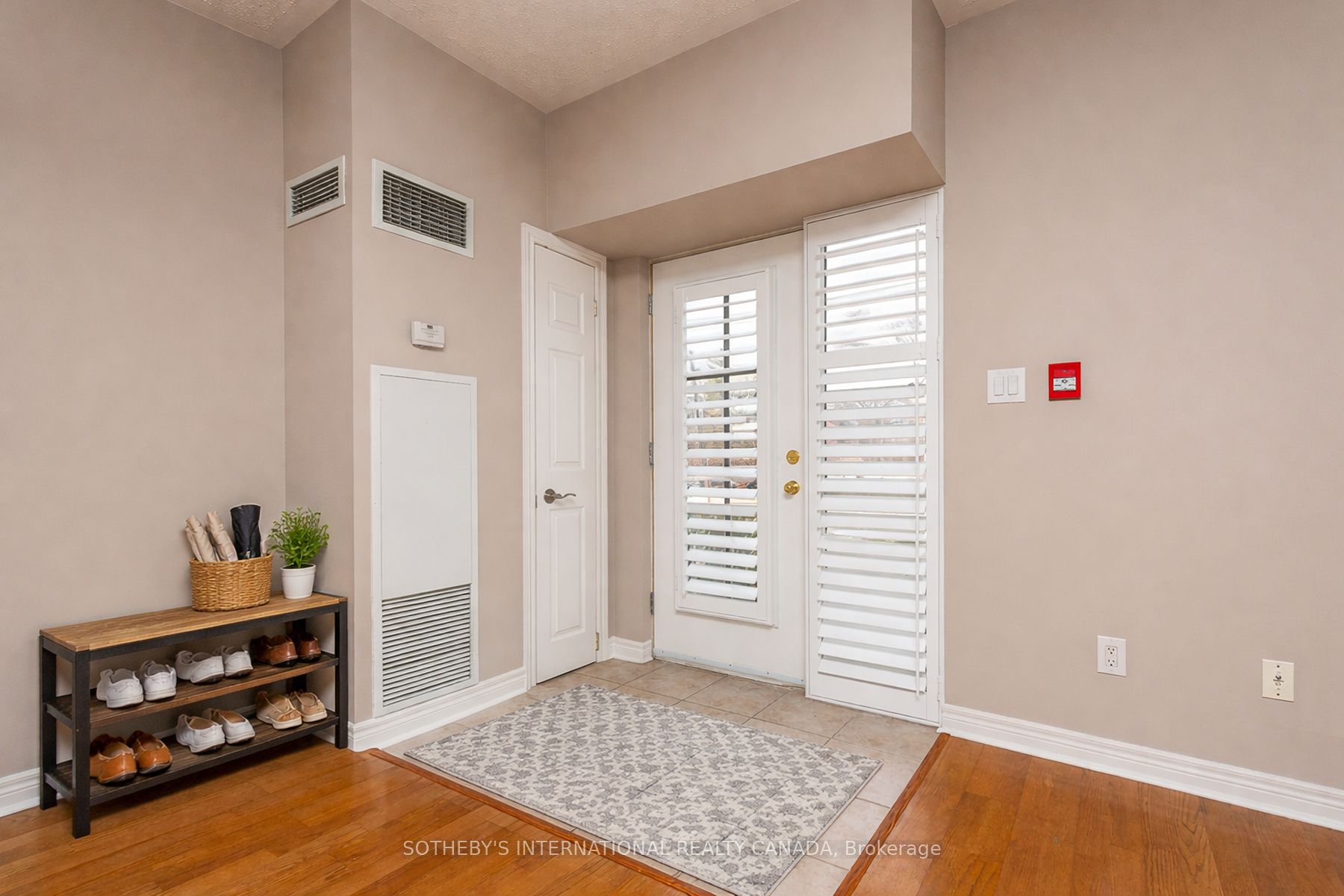 3085 Bloor Street W 108
