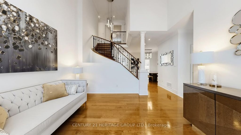 Photo of 18 Berringer Street, Richmond Hill, ON L4B 4G4 (MLS # N12828220)