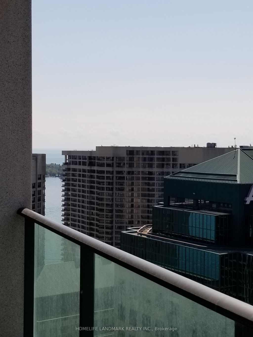 Photo of 33 Bay Street #3813, Toronto, ON M5J 2Z3 (MLS # C12422452)