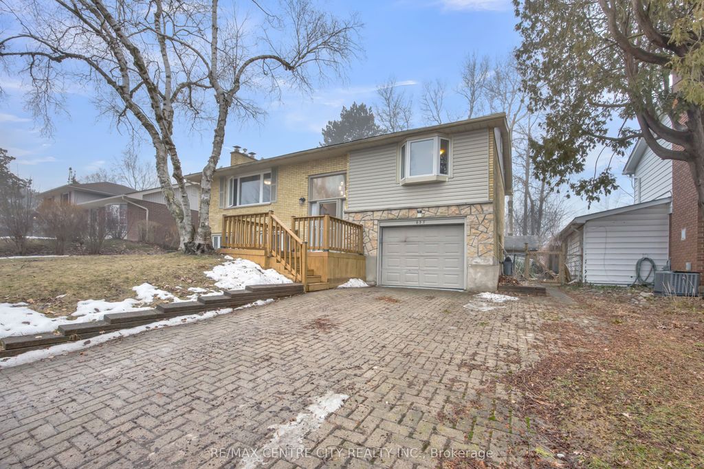 Photo of 637 Jason Crescent, London South, ON N6J 3E5 (MLS # X12857624)