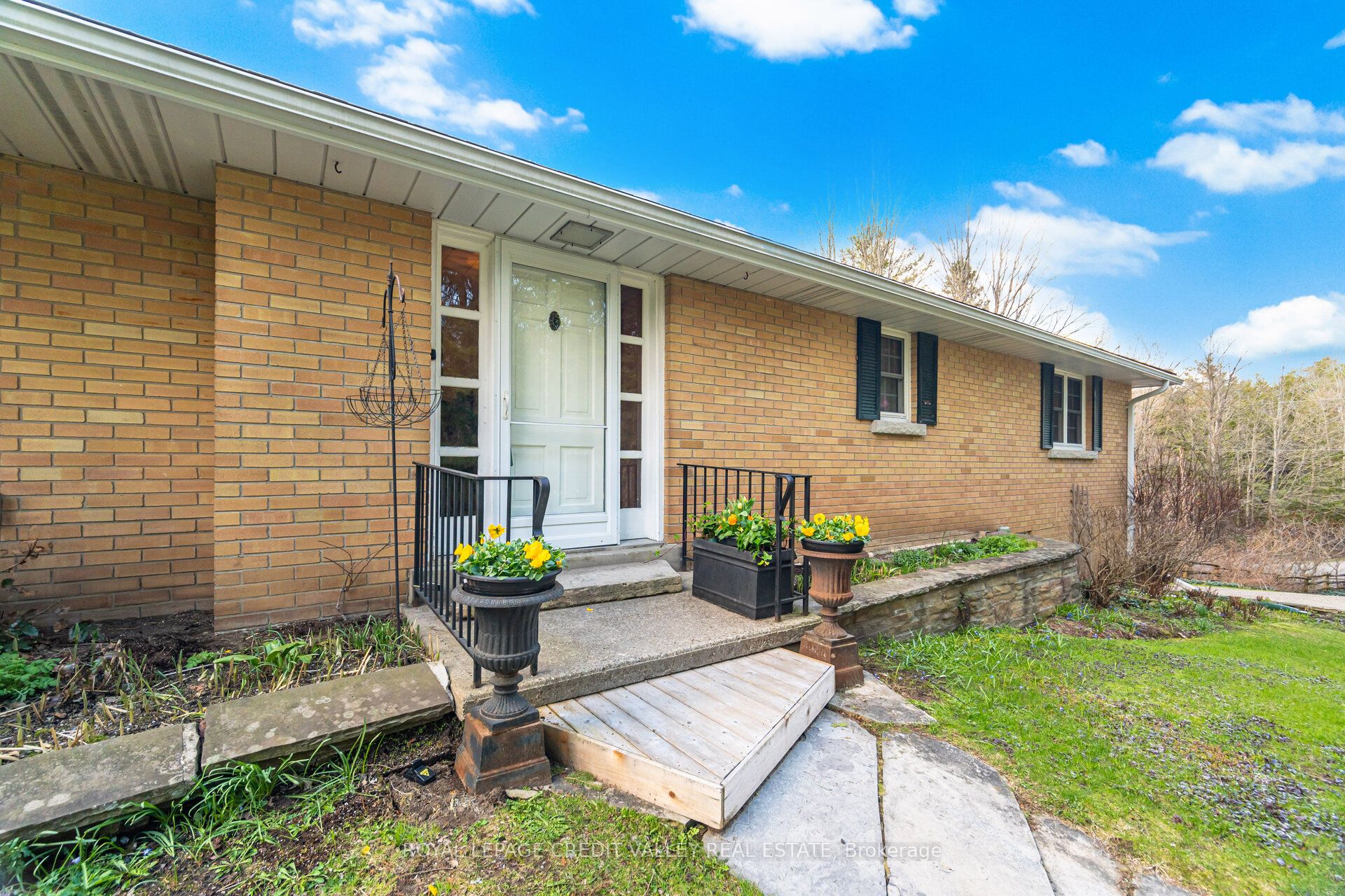 17888 Innis Lake Road