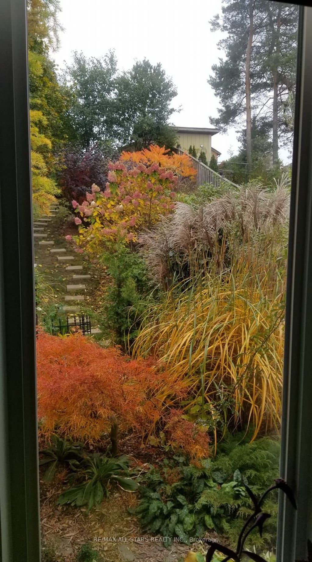 Photo of 32 Oakside Drive, Uxbridge, ON L9P 2A4 (MLS # N12954520)