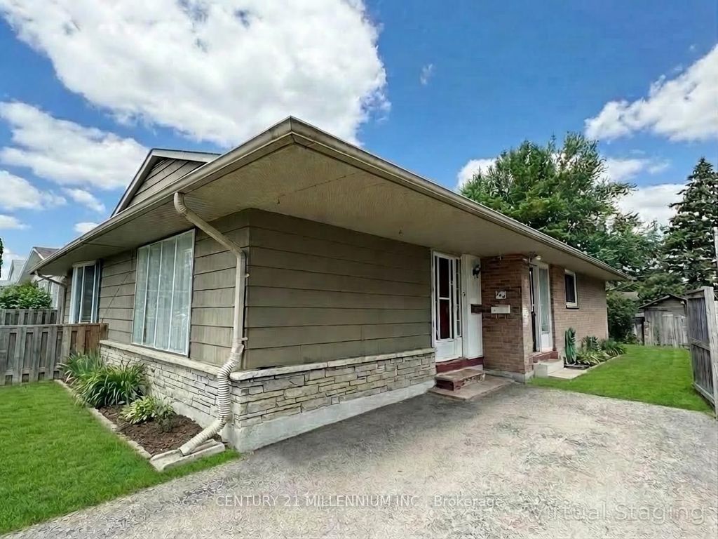 Photo of 79A Dawson Road, Orangeville, ON L9W 2W4 (MLS # W12843168)