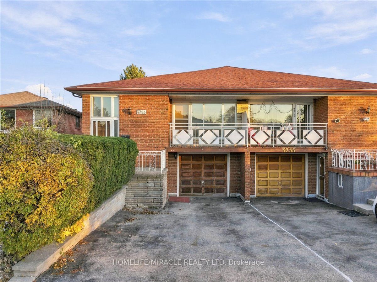 3753 Crabtree Crescent